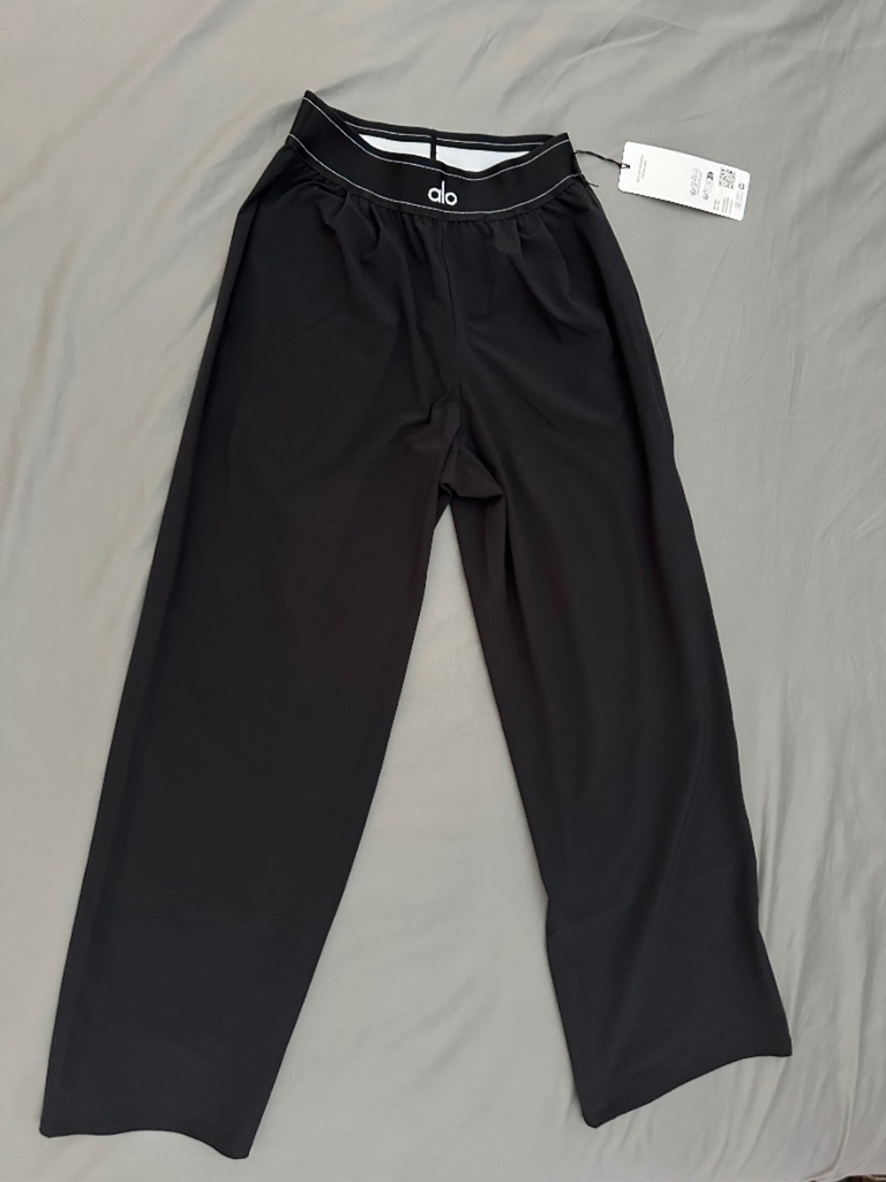 ALO Suit Up Trouser Black - Picture 4 of 4